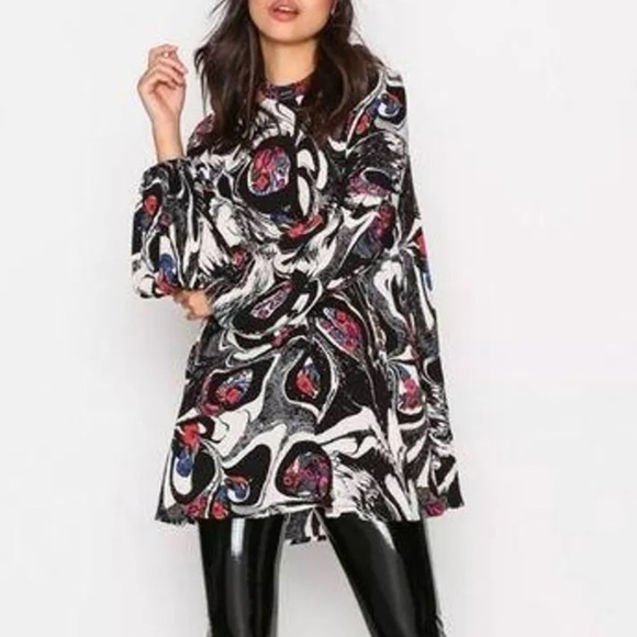 Free People Black Drift Away Cold-Shoulder Long Sleeve Tunic Top Size XS - Picture 4 of 16